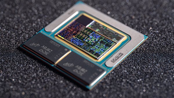 近1.5亿像素！Intel Lunar Lake处理器超高清内核照