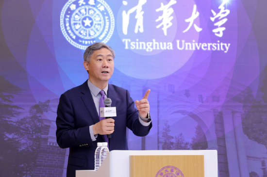 李稻葵：年轻人就业要改变思路，既要能送快递也要能编程，还要能去做客服