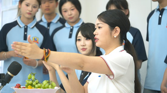 职教微光点亮产业星河：中国东方教育《大行业小人物》背后的时代答卷
